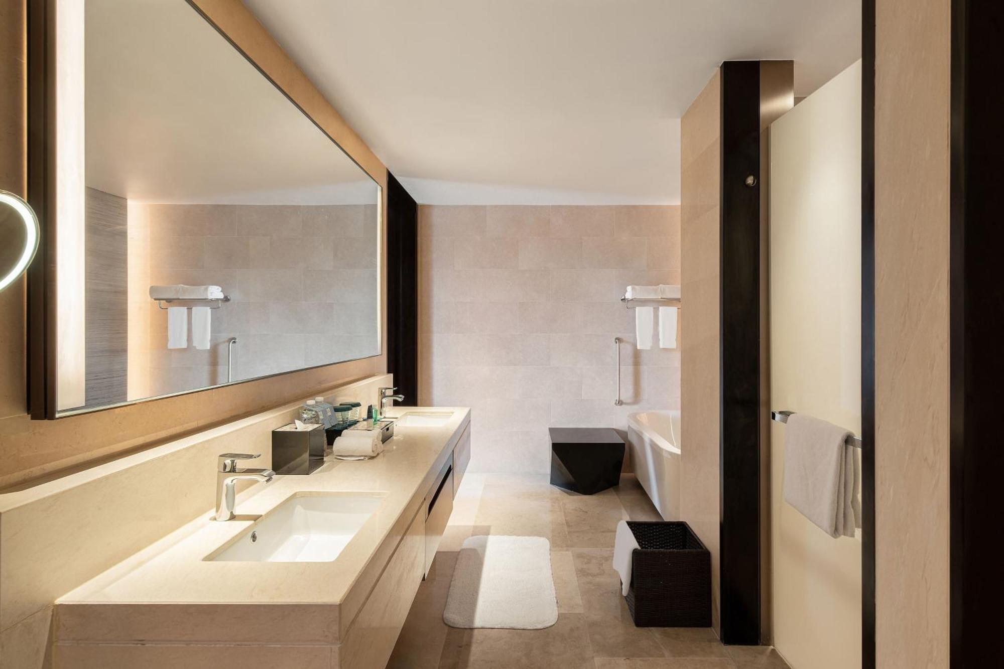 Four Points By Sheraton Chengdu, Anren Екстер'єр фото